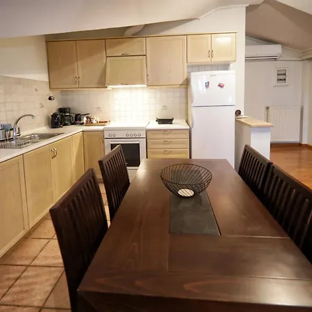 Lake's Loft Apartment *